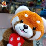 عروسک پاندای قرمز قارچ بدست - Image 2